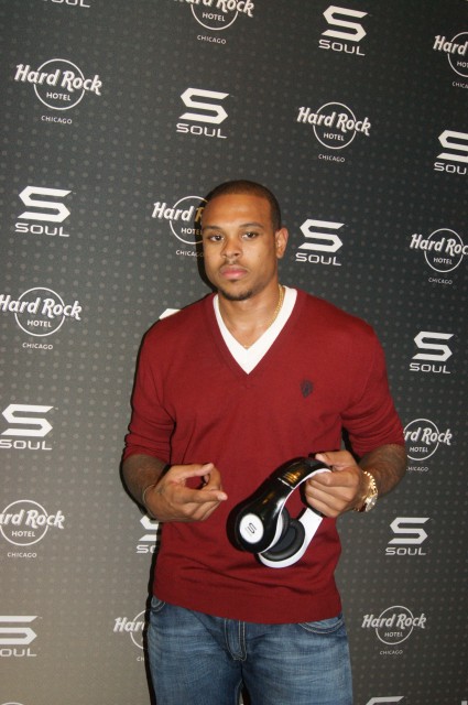 soul sounds chicago_shannon brown_headphones