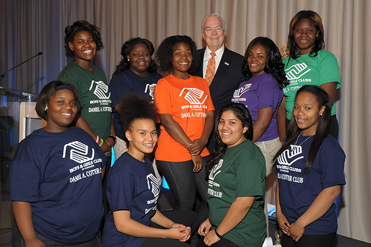 Cotter Club Youth Volunteers with Bill Kurtis