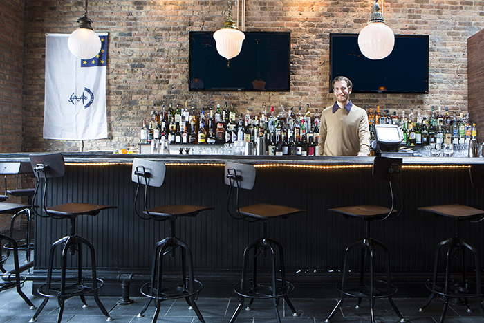 kinmont_chicago_jason_brown_bar
