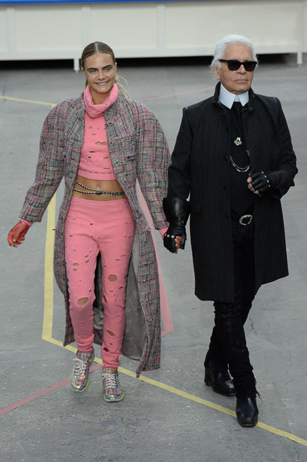 CHANEL FALL WI '14 COLLECTION GROCERY STORE PRESENTATION