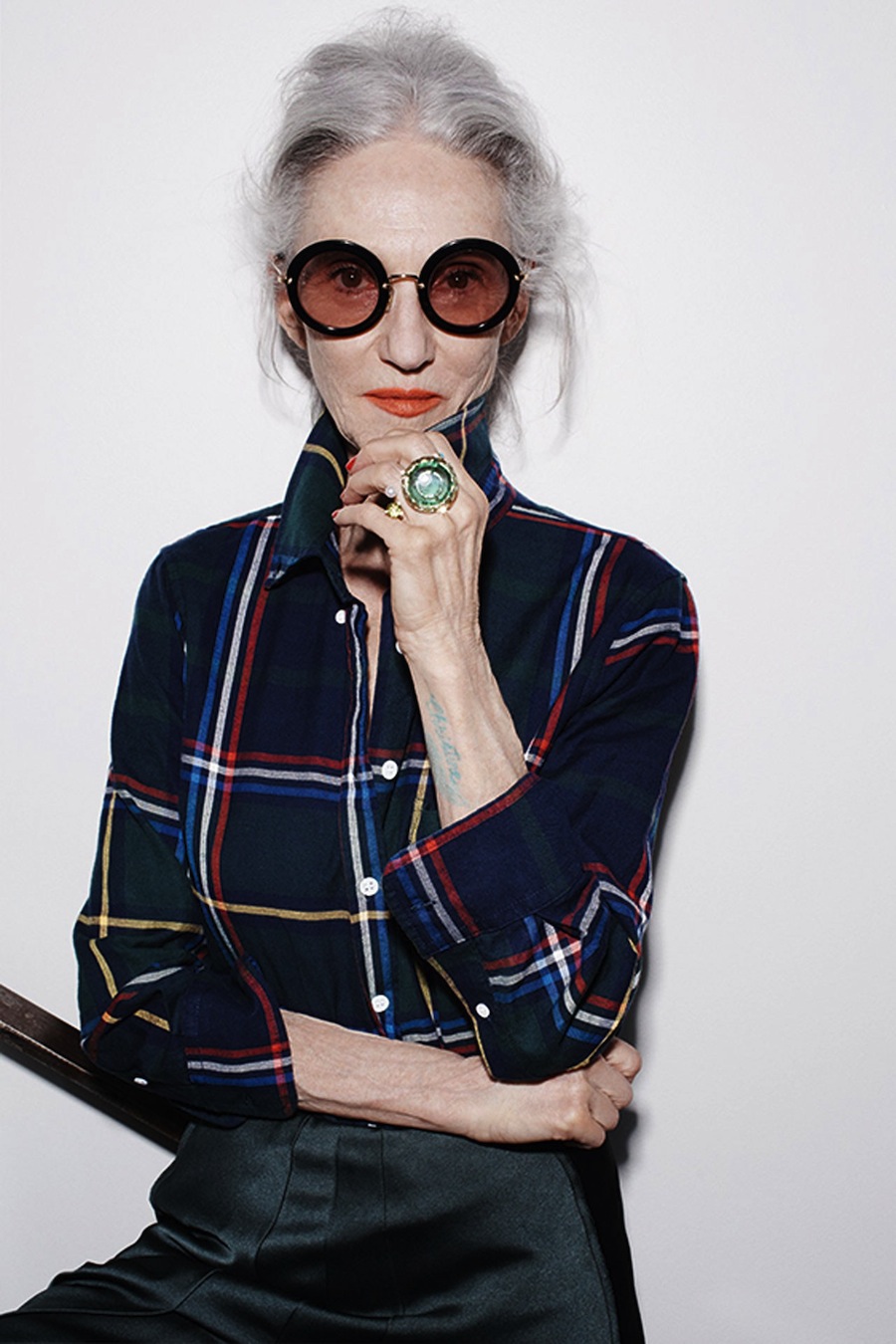 Linda-Rodin-shot-by-Benny-Horne-for-MATCHESFASHION_v_21aug14_pr_b