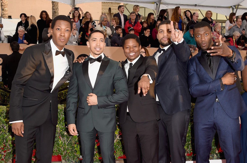 straight-outta-compton-arrive-sag-2016-04