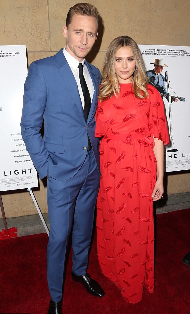 Tom Hiddleston-Elizabeth Olsen-I saw light