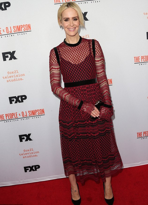 Sarah Paulson LOTD-Crime story